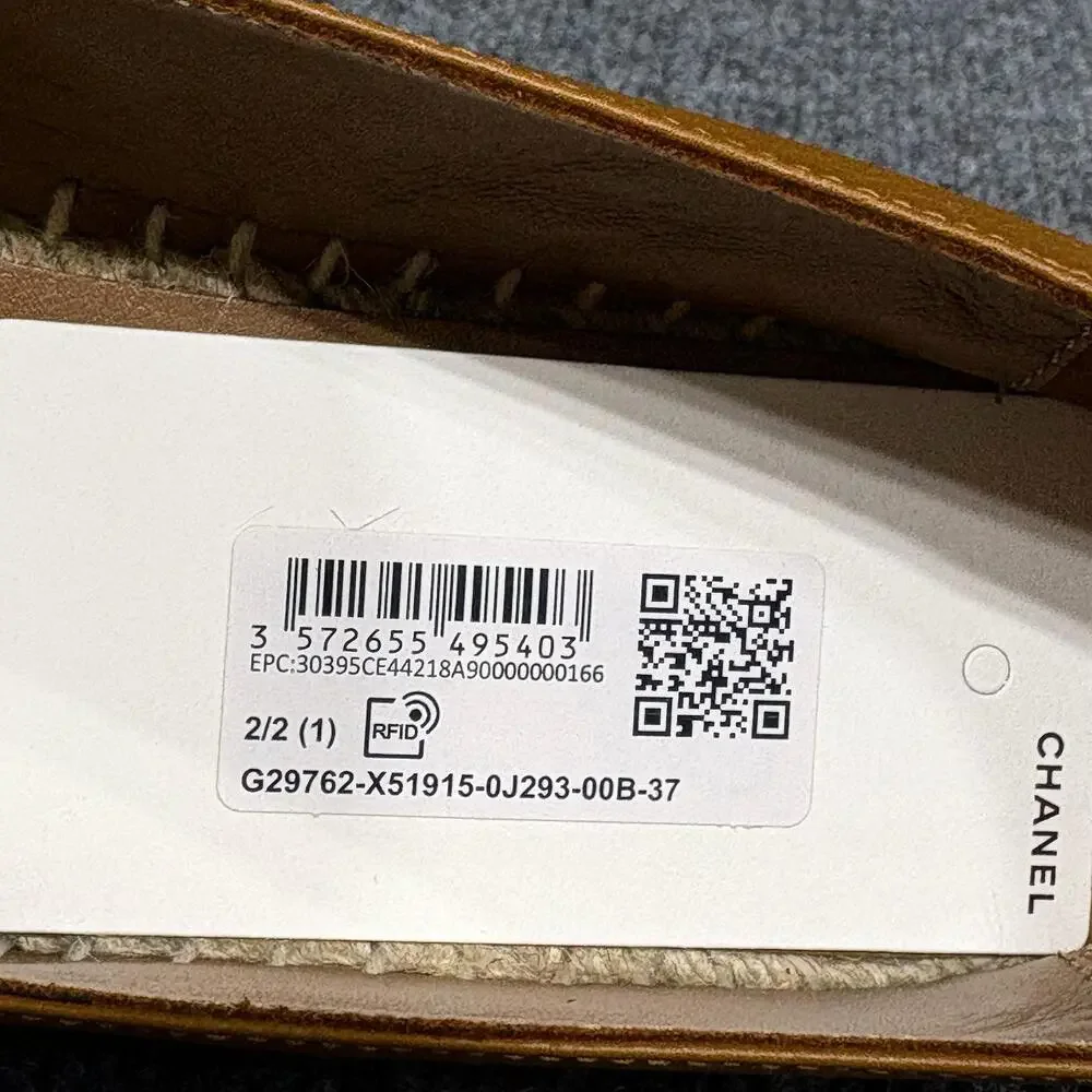 Chanel Shoes Womens 37 Brown Calfskin Espadrille Flats Slip On CC Logo Caramel